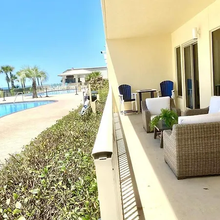 Wonderful Tropical Condo With Beach And Fitness Center Access - Unit 0102